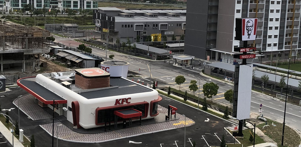Outlet KFC pertama di Bukit Raja reka bentuk 'old school' 50-an!