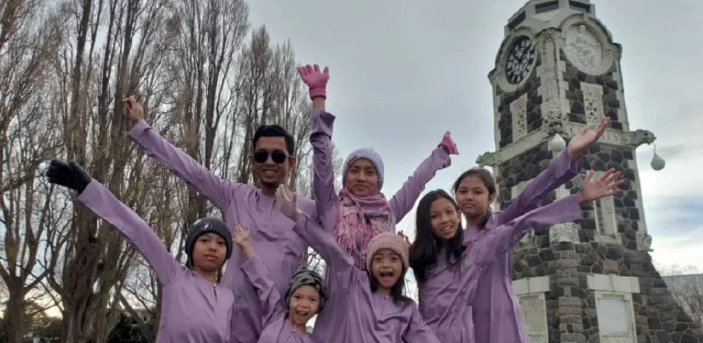 raya beza (2)