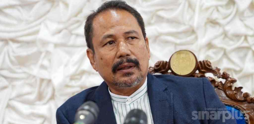 m nasir tiara