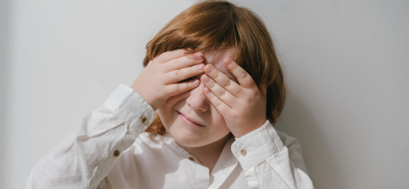 Kanak-kanak pun ada migrain? Ini 7 cara paling baik bantu si kecil atasi penyakit ini