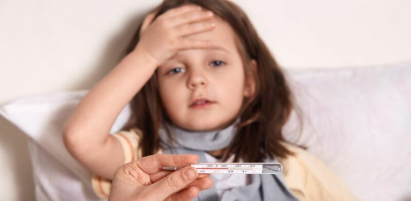 Bila demam kanak-kanak dianggap kecemasan? 10 info ibu ayah perlu buat elak panik