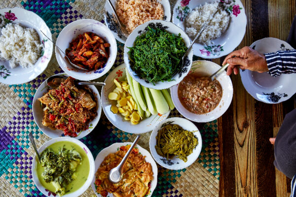 lunch_in_dangau_s1a1913a