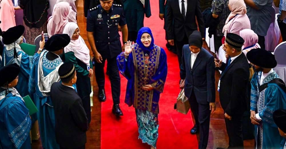 Tunku Azizah Kembali Bergelar Mahasiswa Di UIAM, “Back To School, Doakan Saya